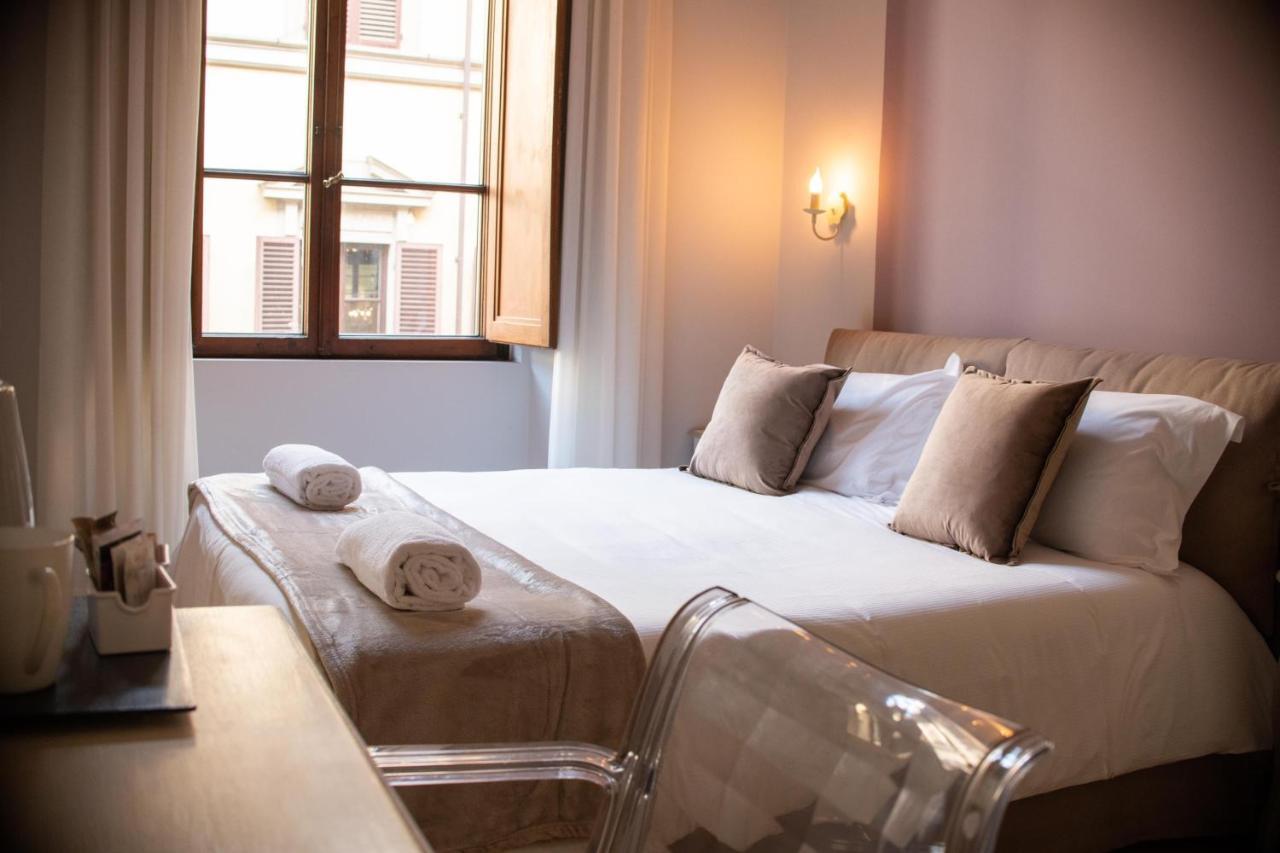 B&B Dimora Sassetti 6 Firenze Bagian luar foto